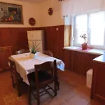 شقة Nedi's Nest - Cozy Countryside Retreat Under Palmtrees *