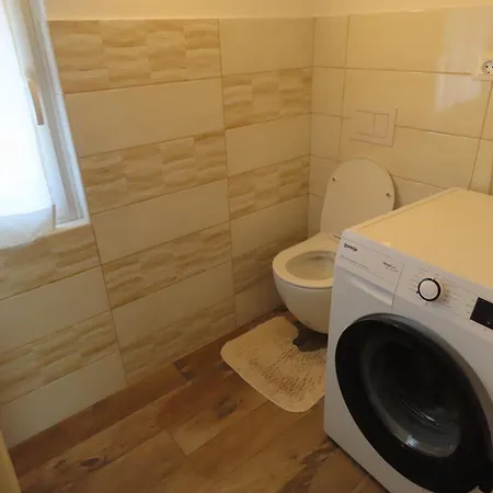 Nedi's Nest - Cozy Countryside Retreat Under Palmtrees Dutovlje