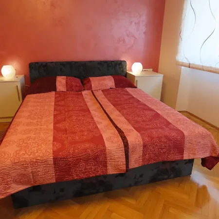 Nedi's Nest - Cozy Countryside Retreat Under Palmtrees Apartment Dutovlje