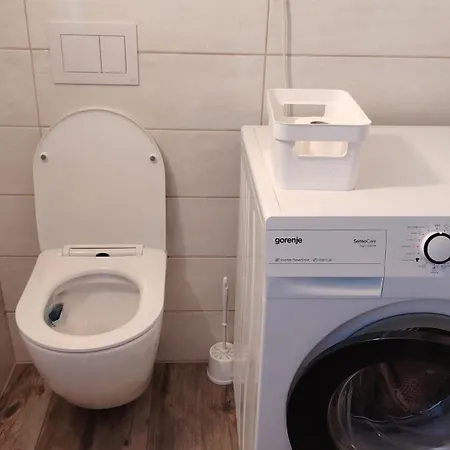 Nedi's Nest - Cozy Countryside Retreat Under Palmtrees Dutovlje