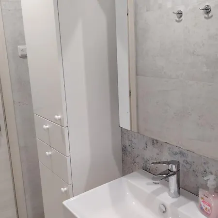 Nedi's Nest - Cozy Countryside Retreat Under Palmtrees דירה *