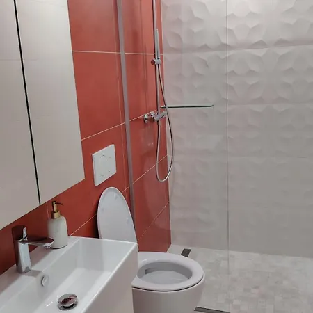 Nedi's Nest - Cozy Countryside Retreat Under Palmtrees *