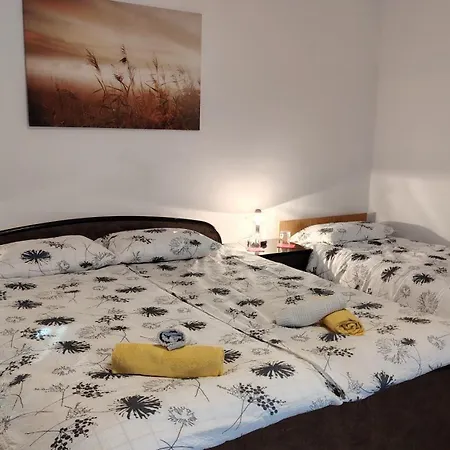 דירה Nedi's Nest - Cozy Countryside Retreat Under Palmtrees *