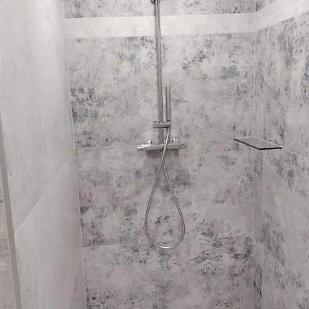 Nedi's Nest - Cozy Countryside Retreat Under Palmtrees * Dutovlje