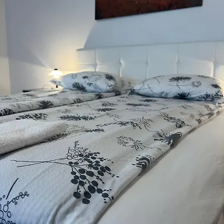 Nedi's Nest - Cozy Countryside Retreat Under Palmtrees Apartamento