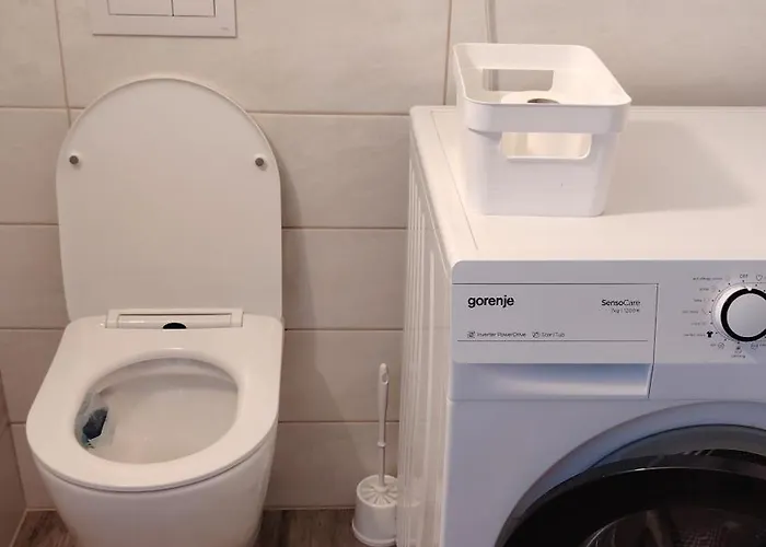 Nedi's Nest - Cozy Countryside Retreat Under Palmtrees Dutovlje