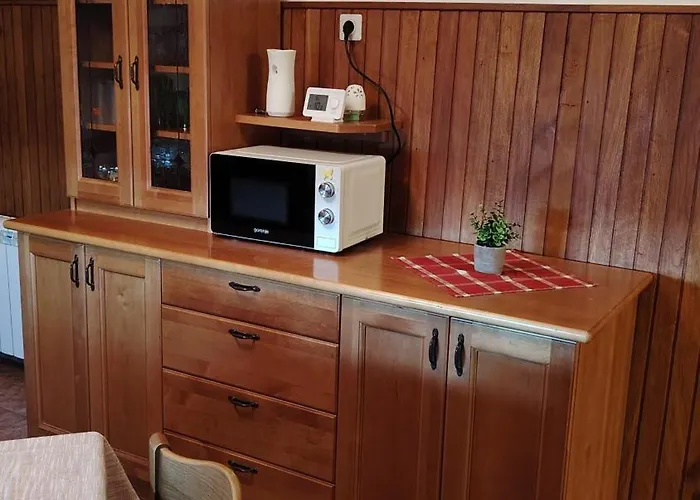 Nedi's Nest - Cozy Countryside Retreat Under Palmtrees Daire